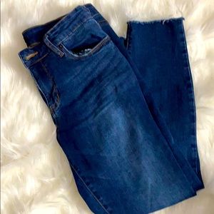 Emma Crop Ankle Jeans